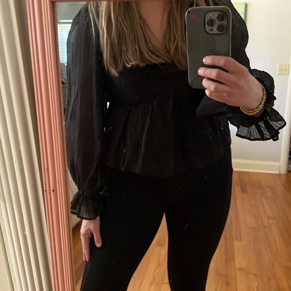 NWT Lulu’s Lavish Babe Black Pleated Ruffle Tiered Long Sleeve Top Small
